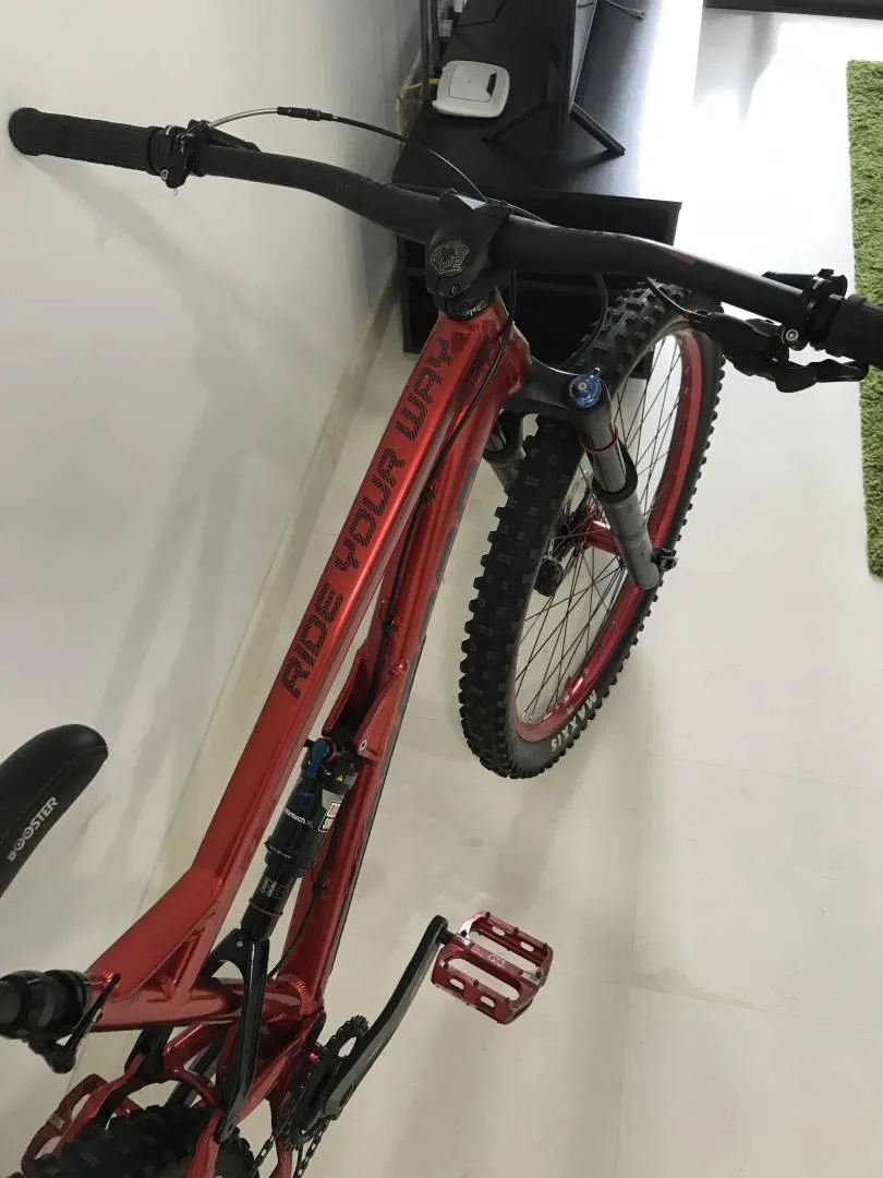Dartmoor Blackbird 27.5 (Medium)