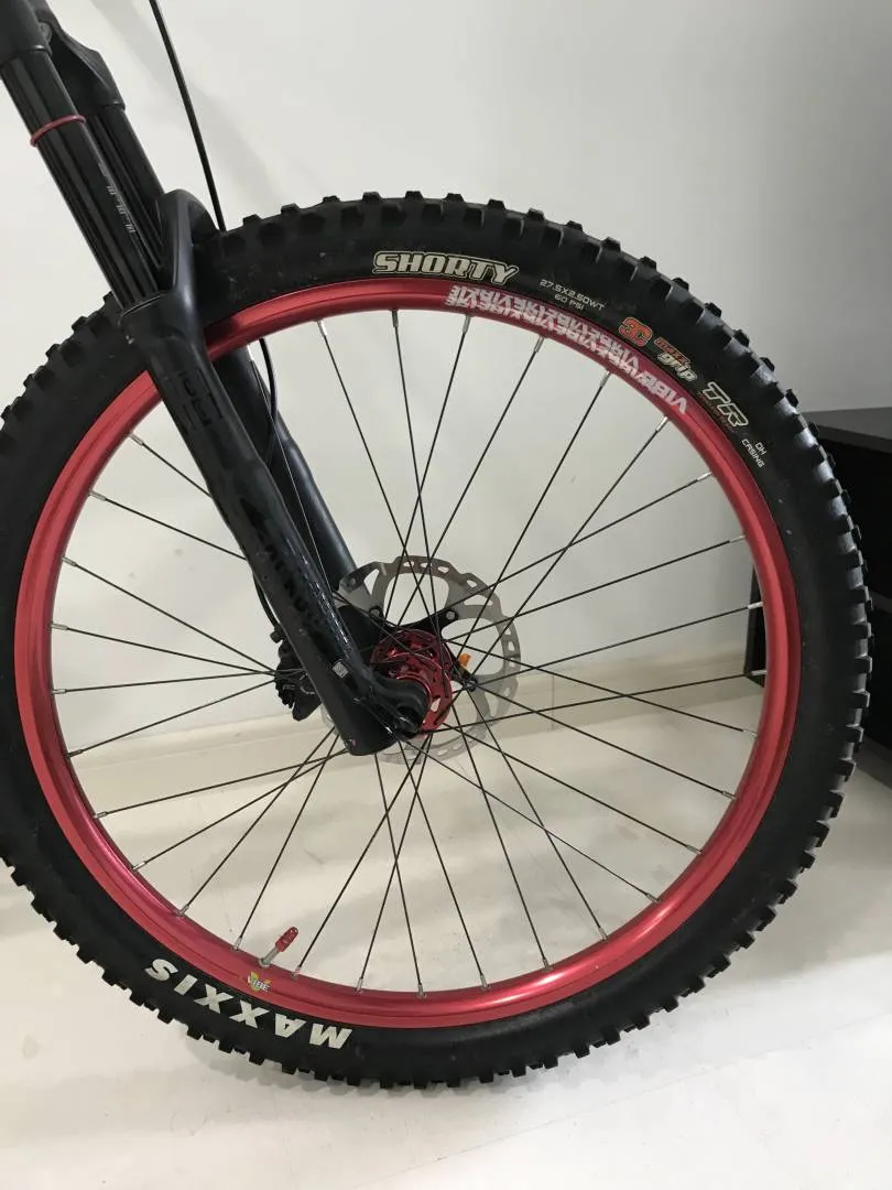 Dartmoor Blackbird 27.5 (Medium)