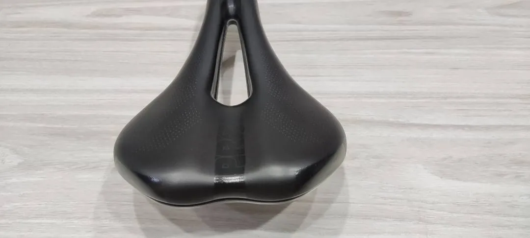 Shimano Pro Turnix AF Carbon Rail 142mm Road Mtb Bicycle Saddle (USED)