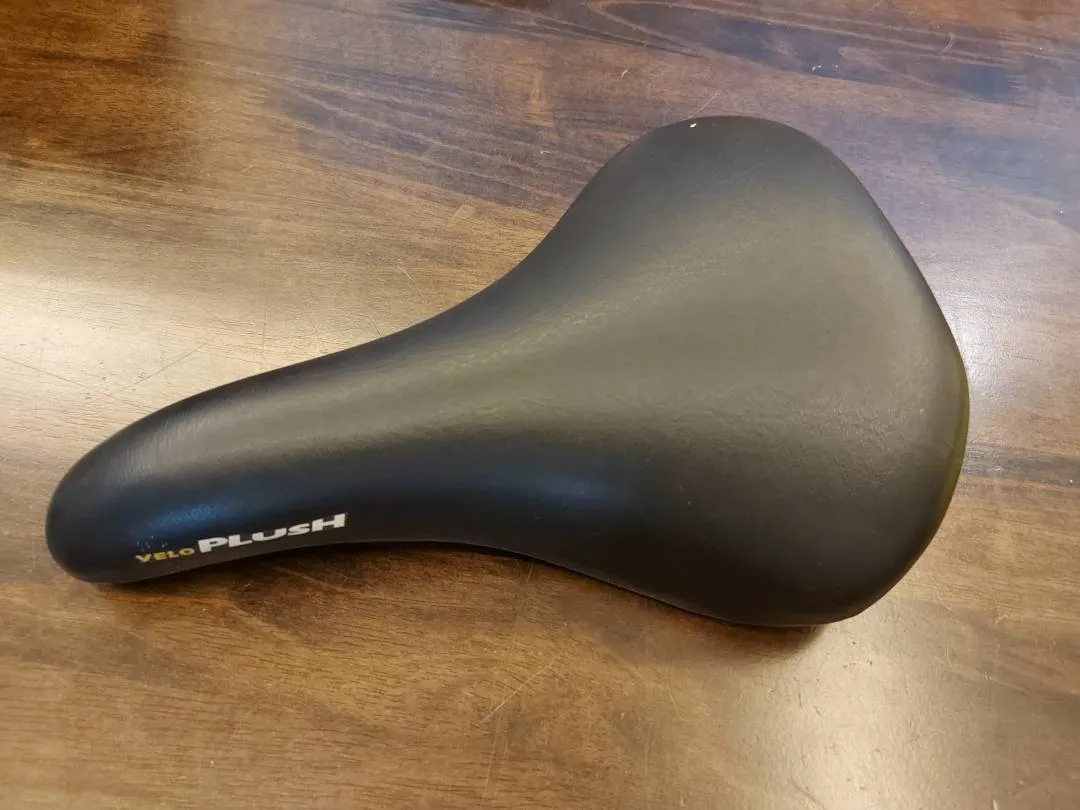 VELO Plush Saddle