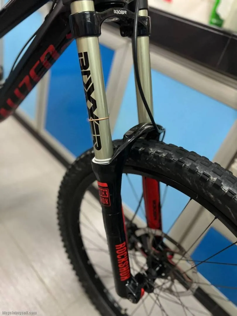 Specialized demo 8