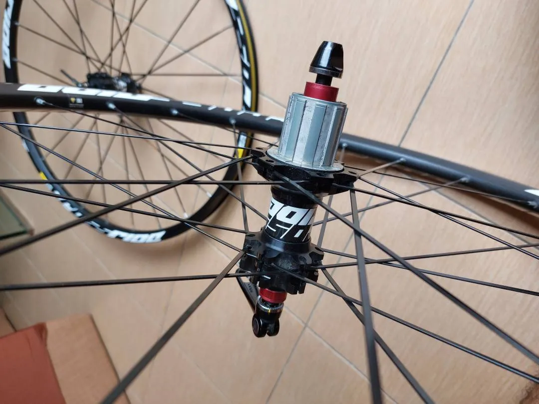 (SOLD) Mavic Crossride 27.5