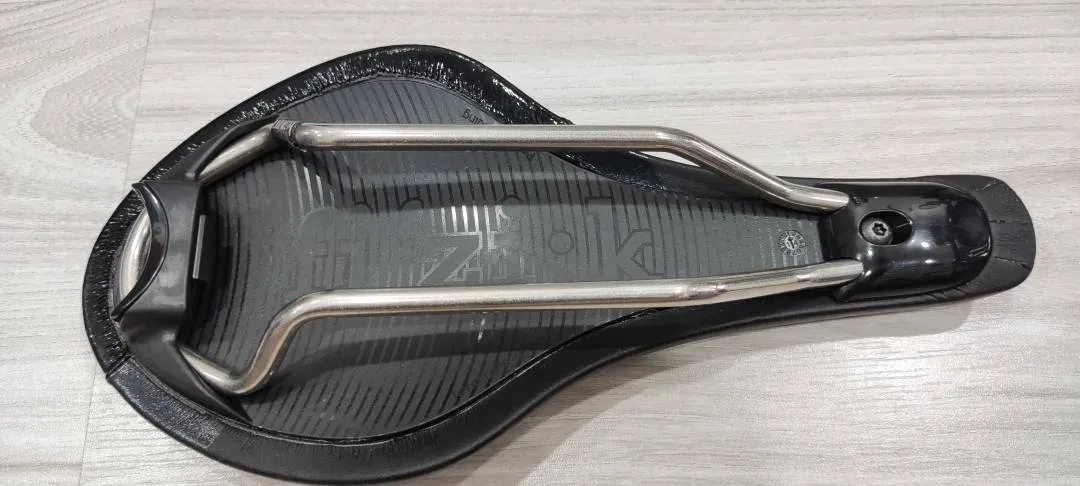 Fizik Thar 29er Kium Rail MTB Saddle