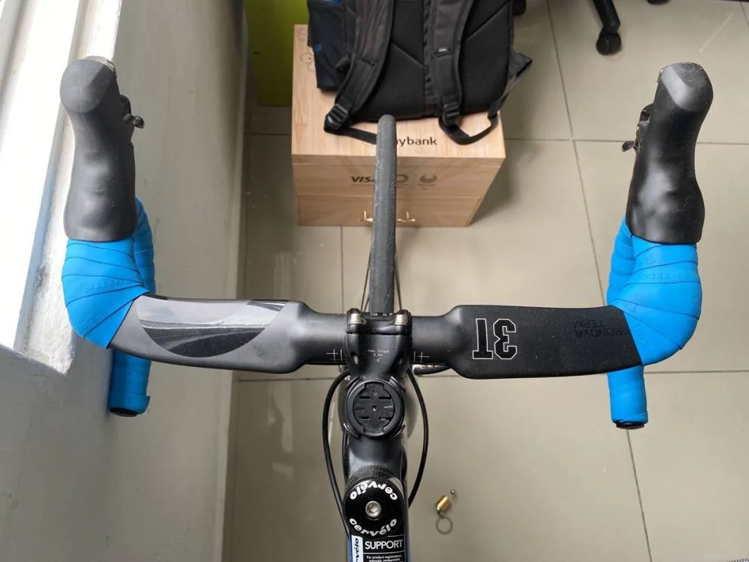 cervelo s2 with shimano ultegra and mavic ksyrium pro