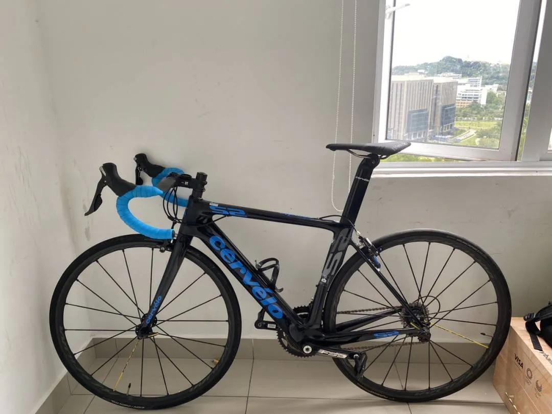 cervelo s2 with shimano ultegra and mavic ksyrium pro