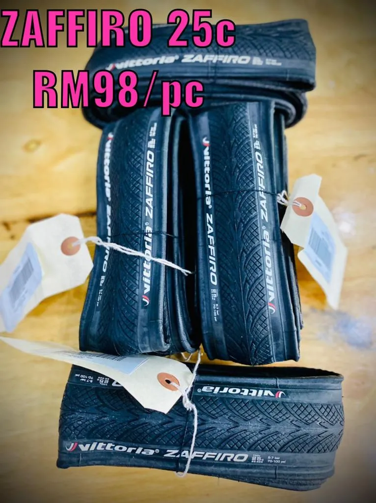 Vittoria vaffiro 25c tire (new)