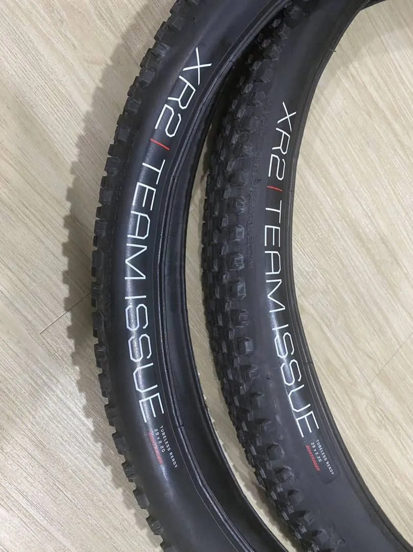 Bontrager XR2 Team Issue TLR MTB Tire