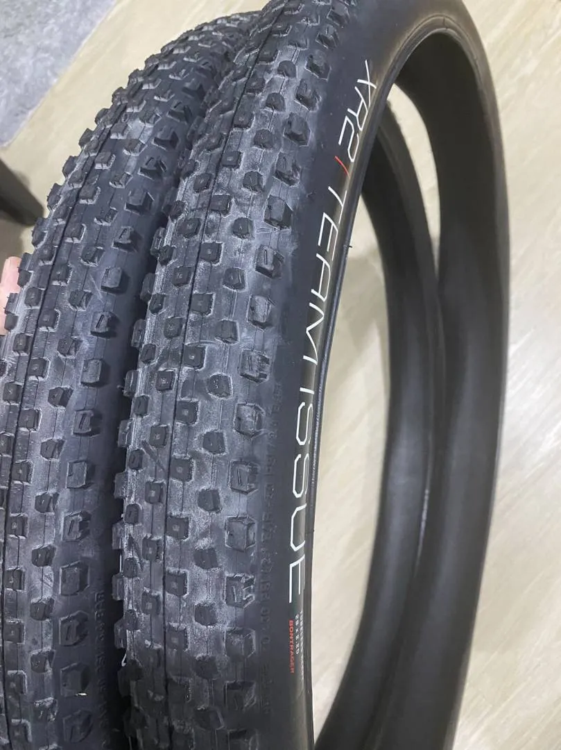 Bontrager XR2 Team Issue TLR MTB Tire