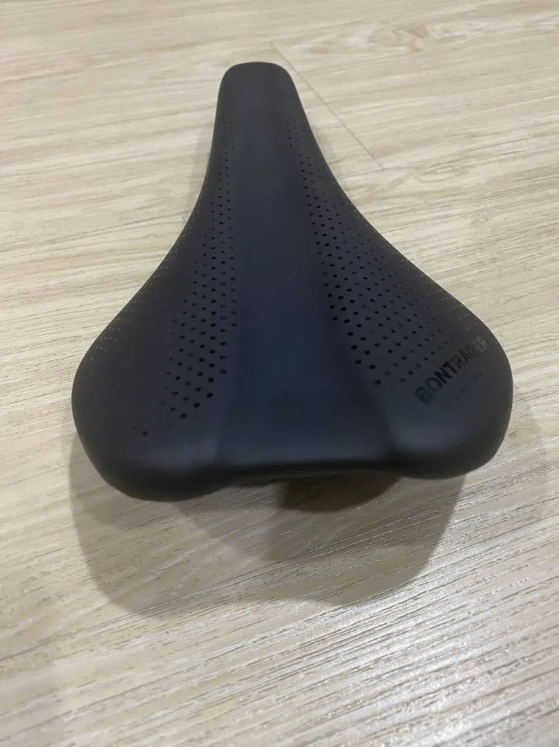 Bontrager Arvada saddle, steel rails, 138mm width