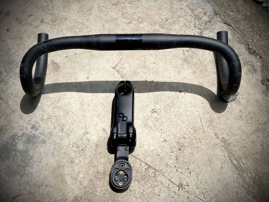 OC1 cockpit dropbar + stem + garmin mount