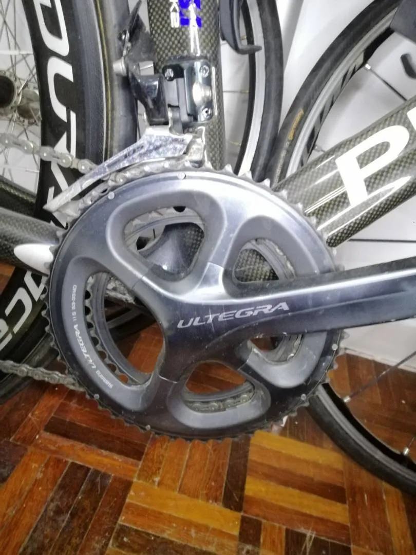 10 Speed Ultegra, Full set Dogma 65.1.Dura-ace C50 with Trainer Roller.