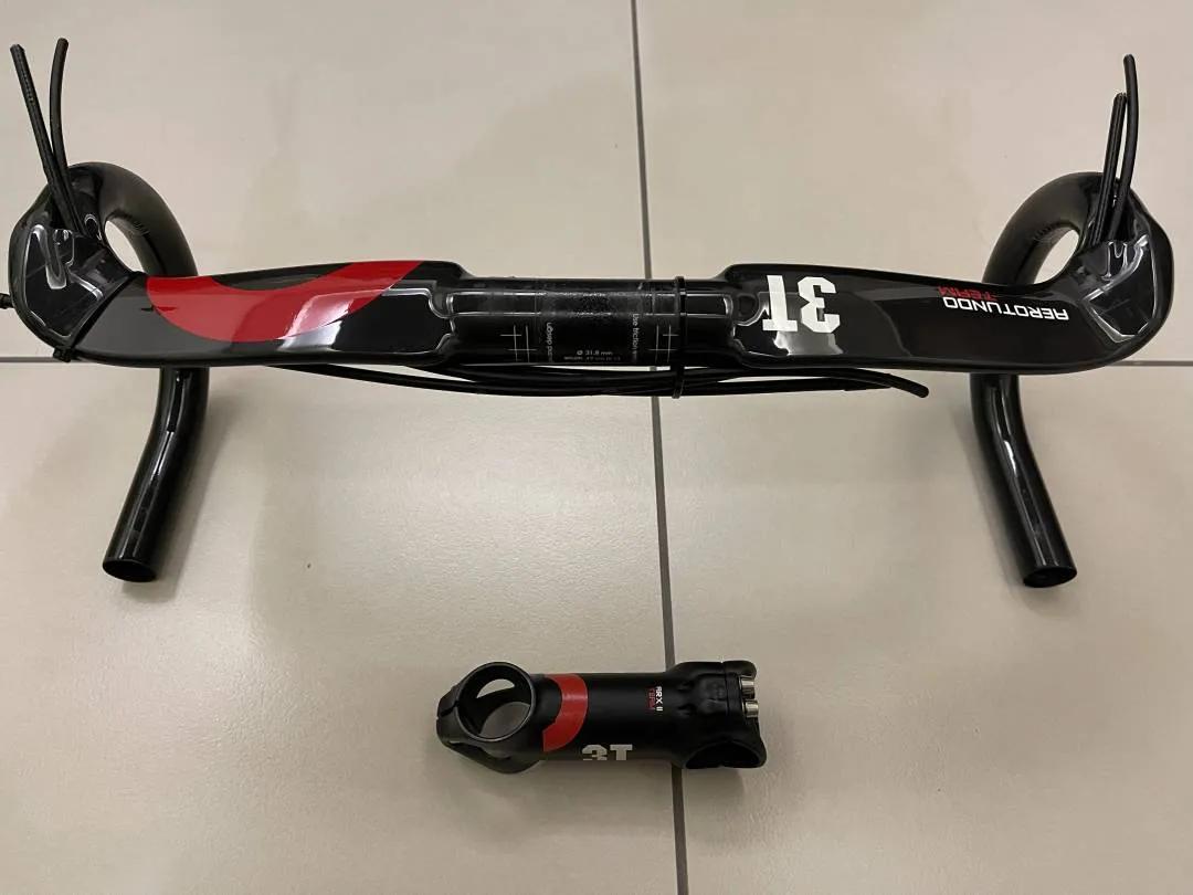 3T Aerotundo carbon handlebar &amp; stem