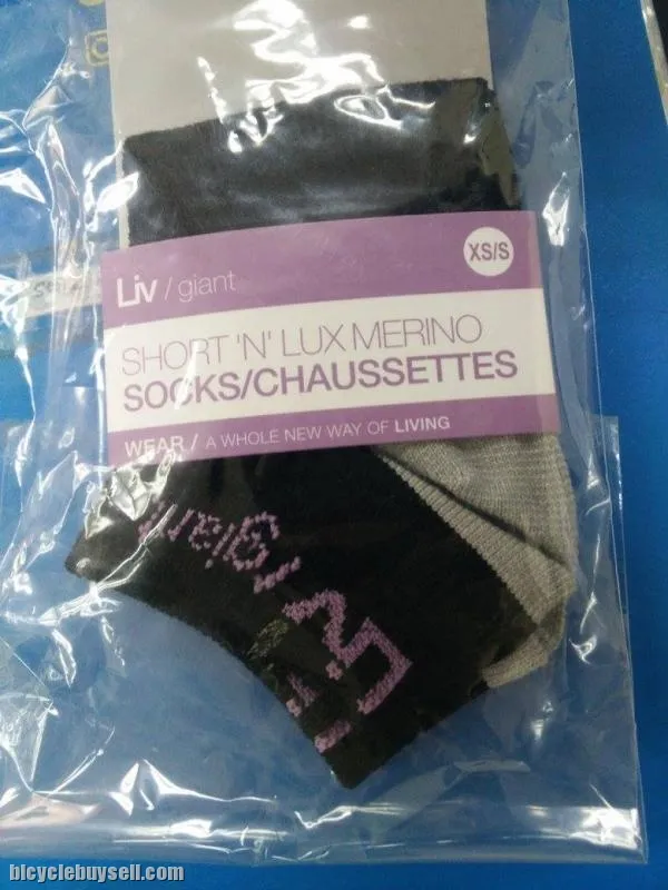 LIV GIANT SHORT N LUX MERINO WOMEN'S SOCKS - MADE IN KOREA