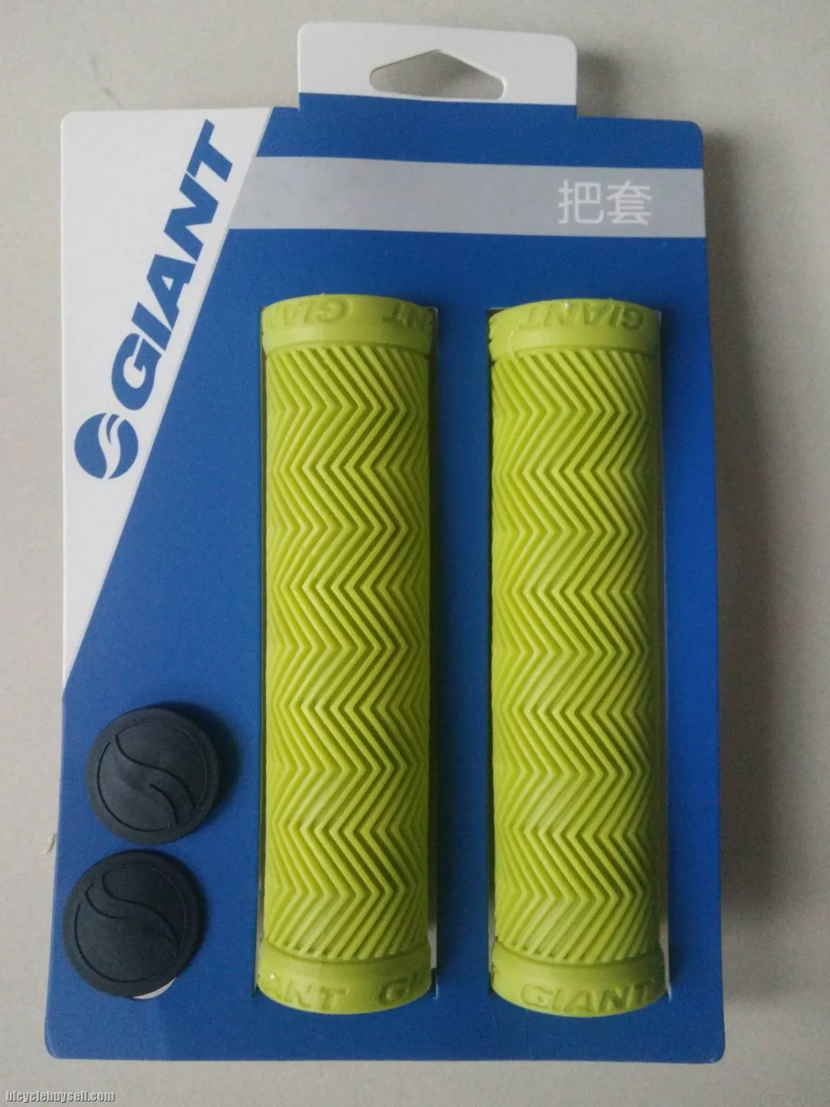GIANT Mountain Bike Grip MTB handlebar grip Model GBT-3 / Kraton Series