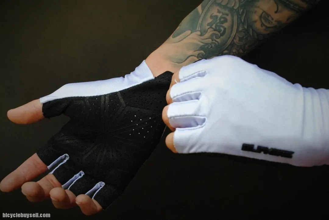 SUPACAZ GLOVES !