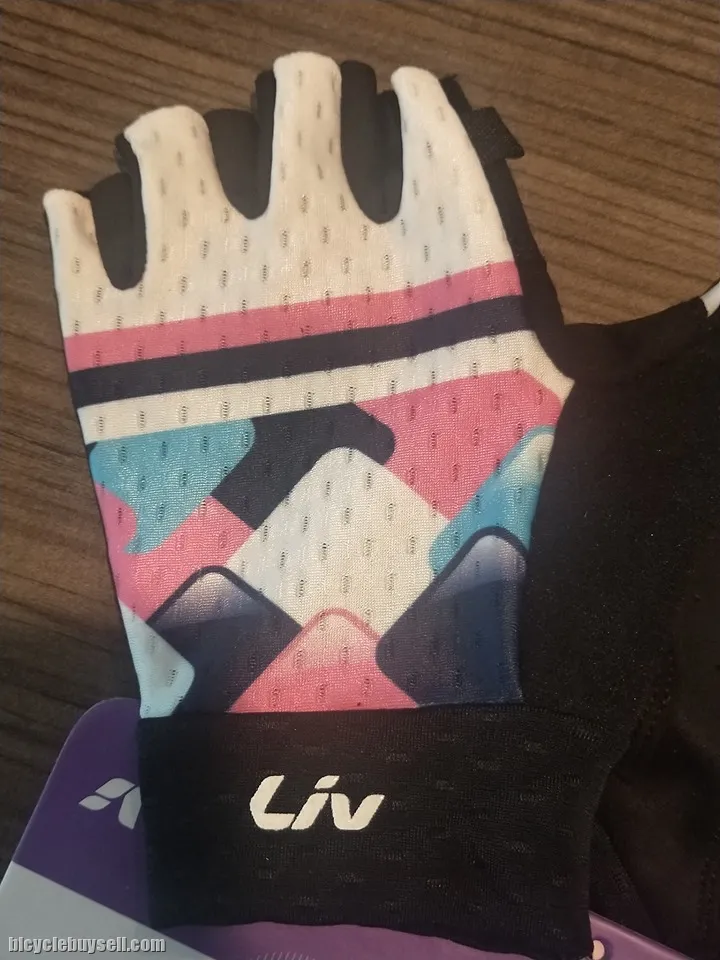LIV by Giant Candy Series Half Finger Cycling gloves for Women - 2 color variance