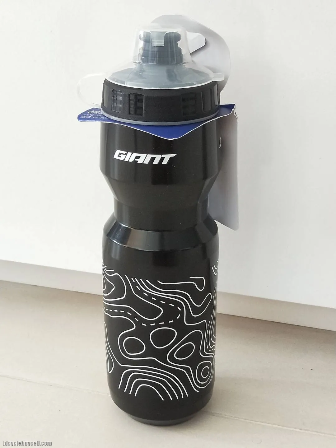 Giant Contour Solid Black Water Bottle 750ML / 600ML PP05 2020 Series