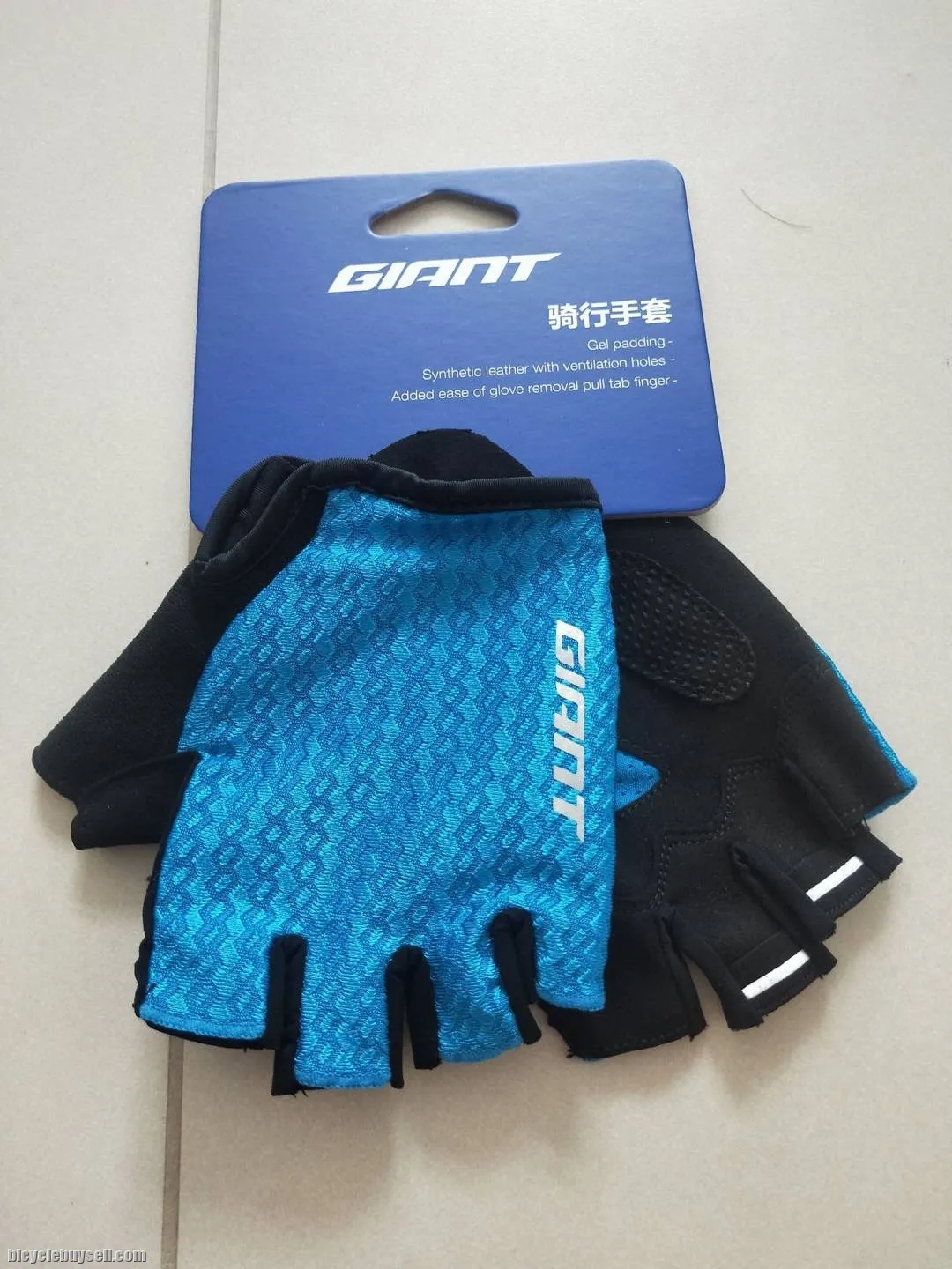 Giant G202 Series Half Finger Cycling Gloves for Men / Unisex in 3 color options