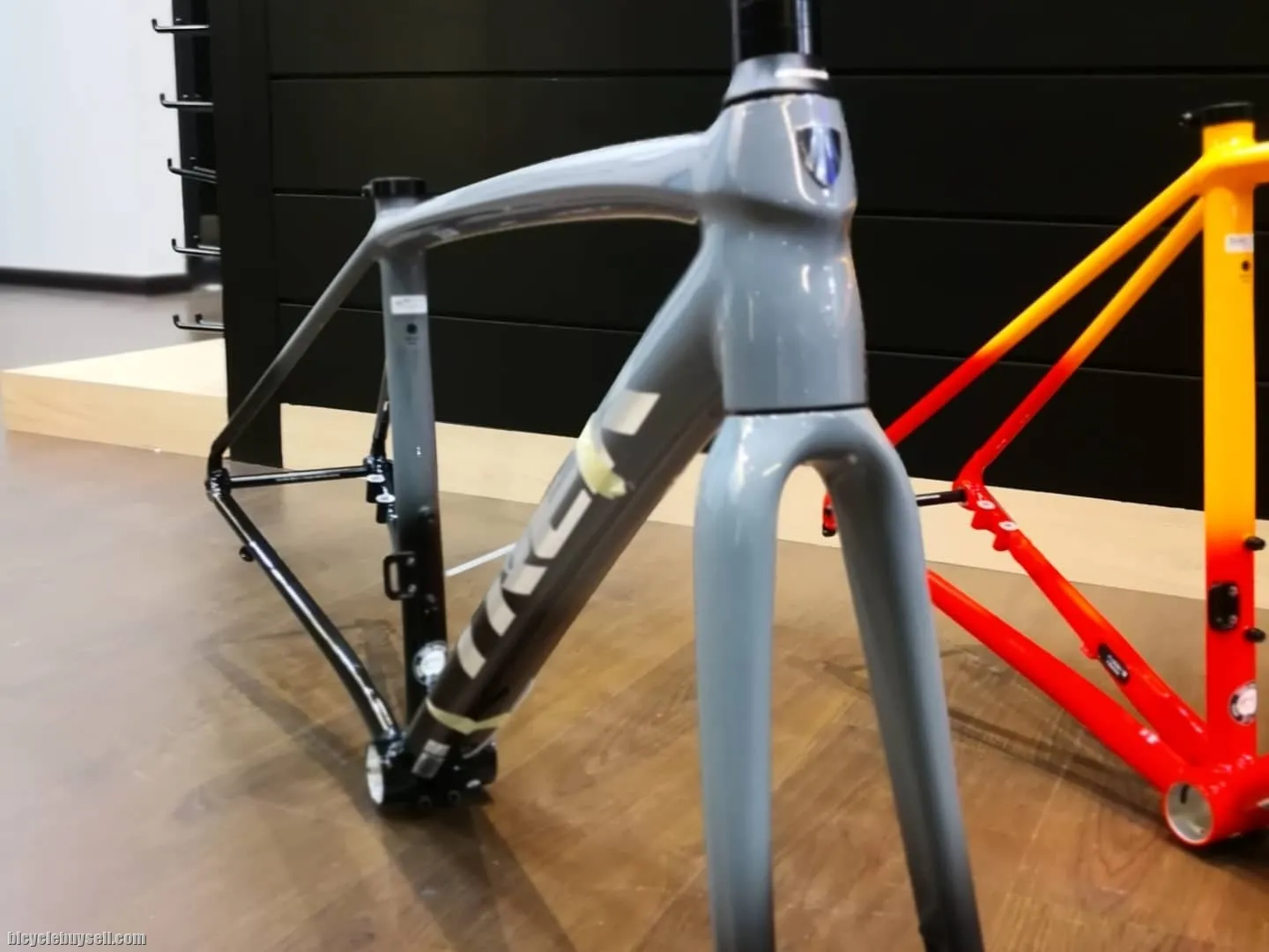 2021 TREK EMONDA ALR DISC FRAME SET !