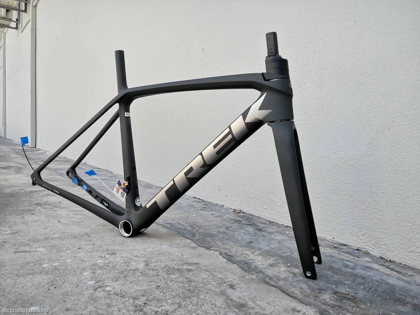 2022 TREK EMONDA SLR DISC PROJECT ONE FRAME SET !
