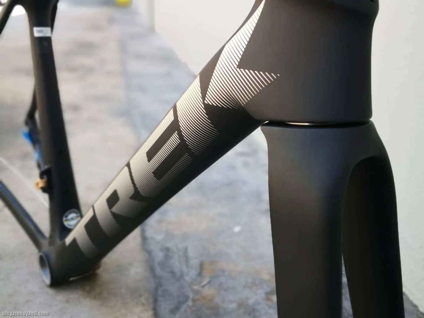2022 TREK EMONDA SLR DISC PROJECT ONE FRAME SET !