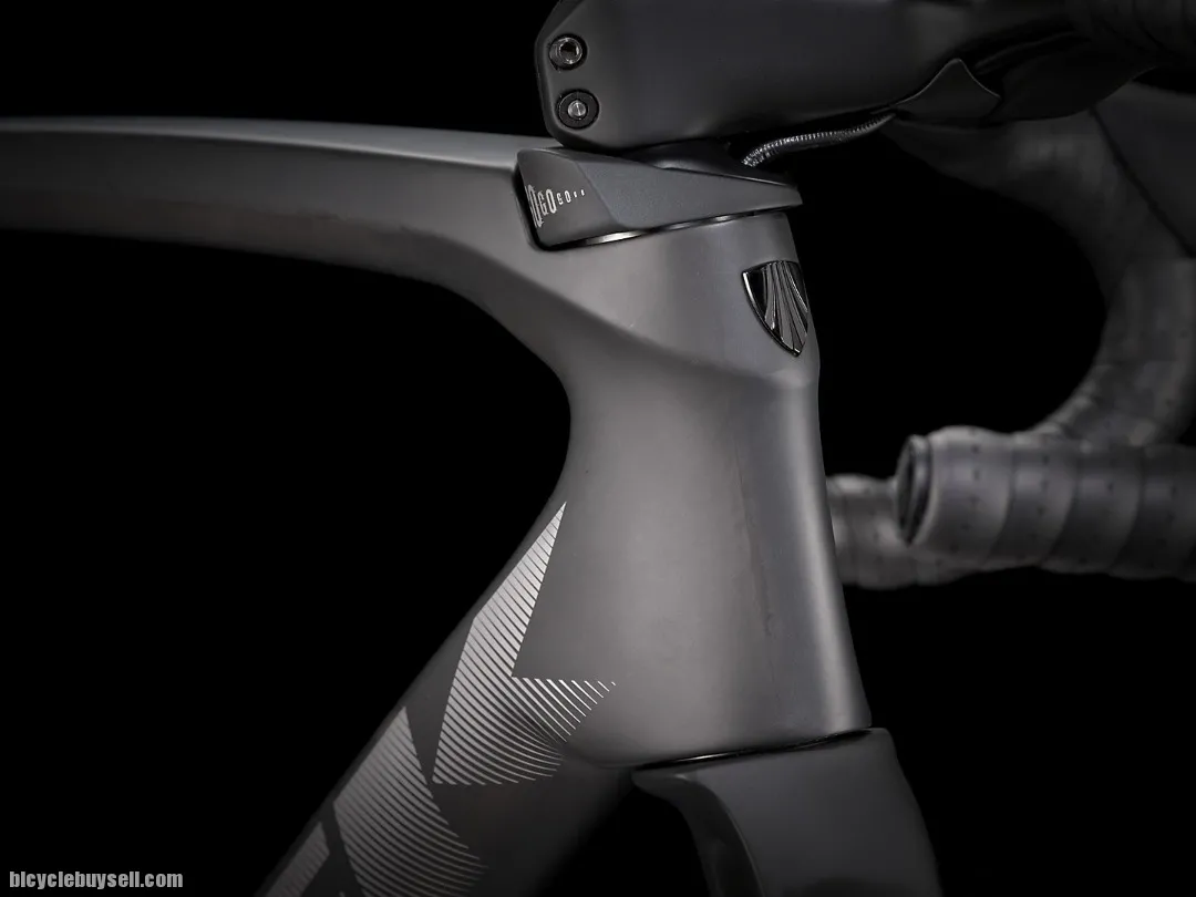 2023 TREK EMONDA SLR 9 E-TAP READY STOCK !