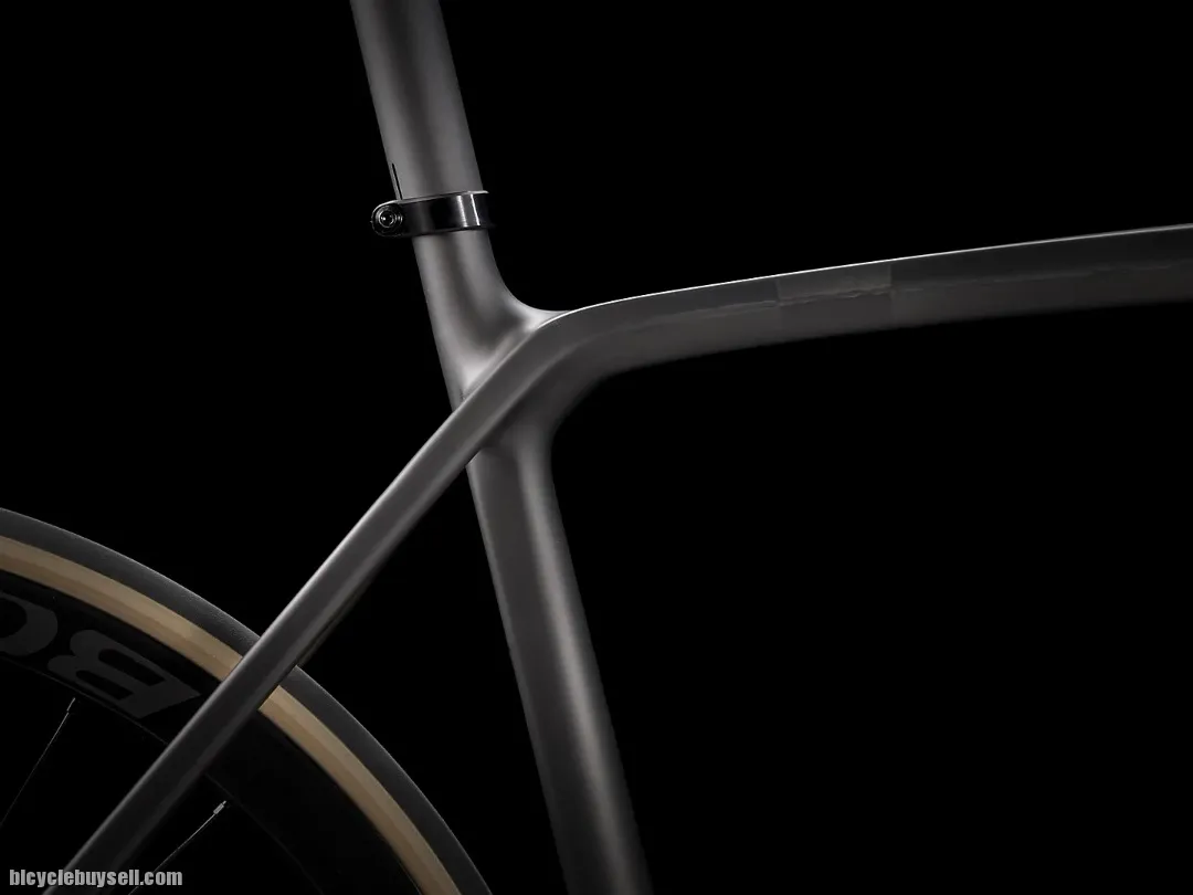 2023 TREK EMONDA SLR 9 E-TAP READY STOCK !