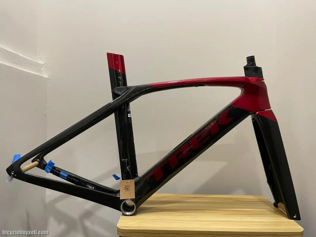 2021 TREK MADONE SLR DISC FRAME SET !