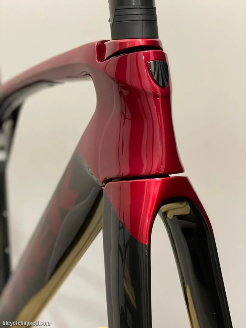 2021 TREK MADONE SLR DISC FRAME SET !