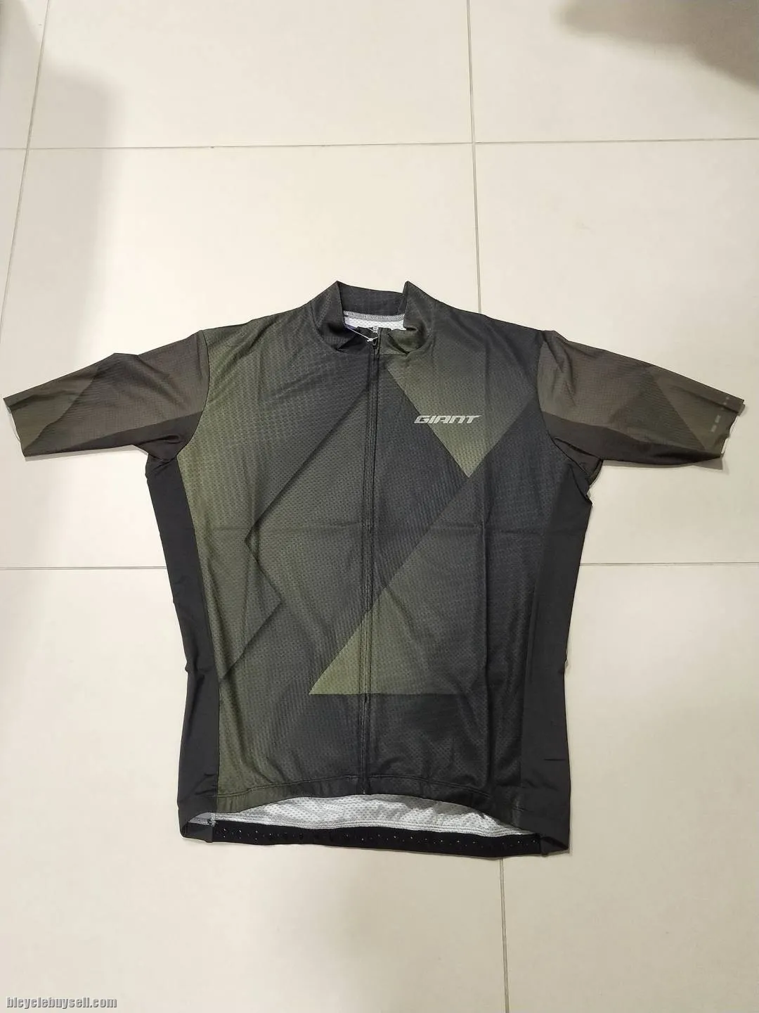 Giant Blade Series Short Sleeves Cycling Jersey in Bronze-Grey and Blue Color Options - Club Cut