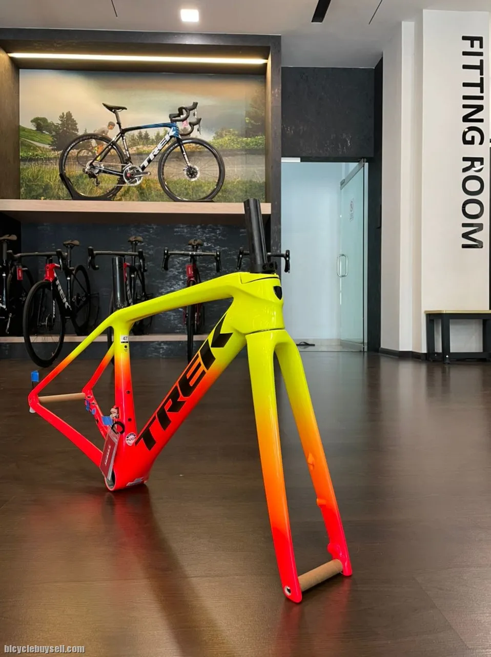2022 TREK EMONDA SLR DISC PROJECT ONE FRAME SET !