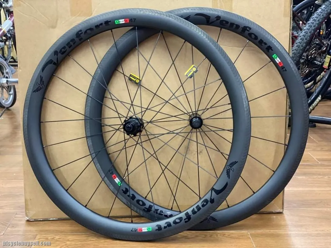 Venfort Carbon 47mm wheel