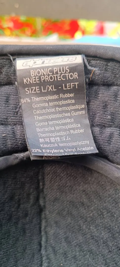 For sale  Alpinesta Protection Knee pads (USED)