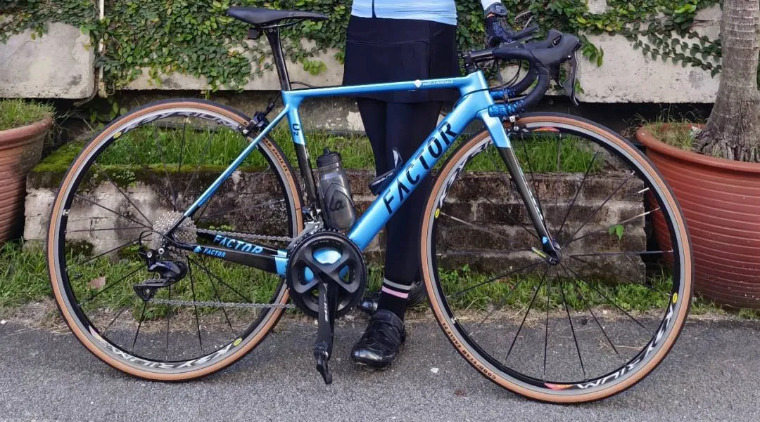 Factor O2 (Taiwan Frames) R7000 saiz 49
