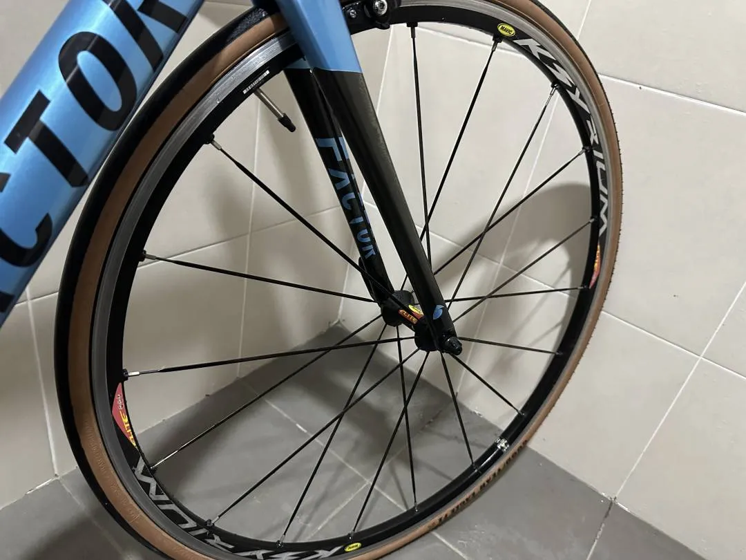 Factor O2 (Taiwan Frames) R7000 saiz 49
