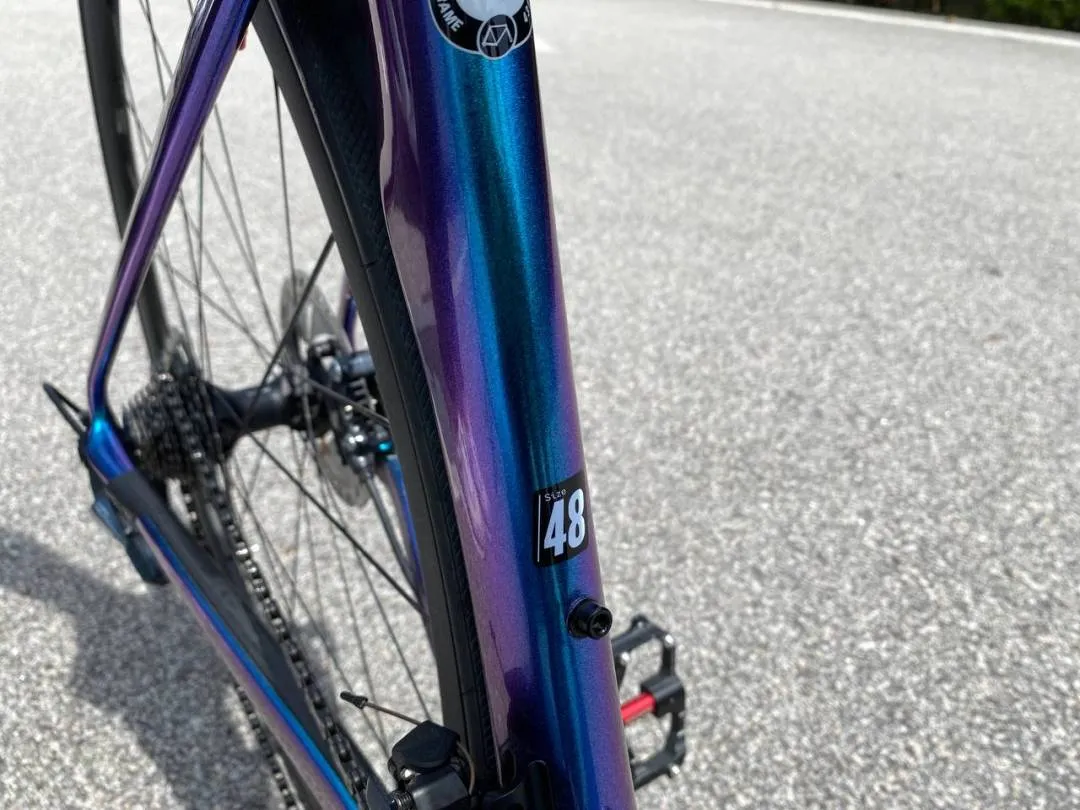 Cervelo S-Series All-Carbon, Aero tube profiles, integrated headset 1-1/4" x 1-3/8", 12x142mm