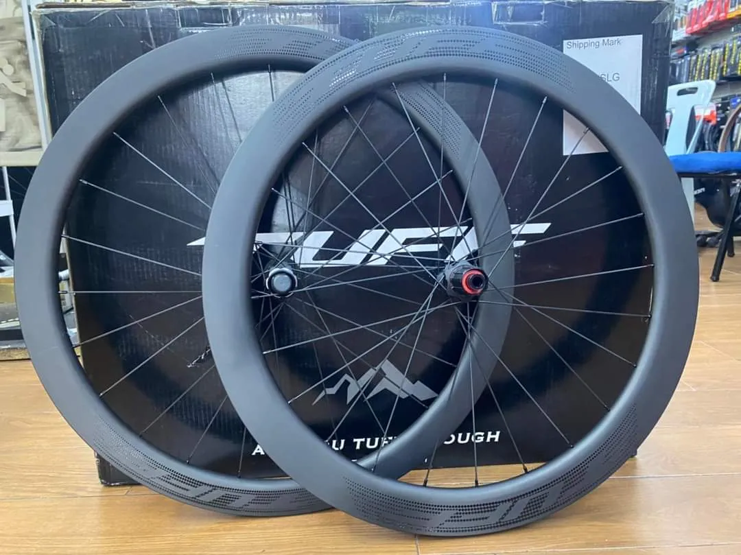 Tuff_Premium_Carbon_Wheelset