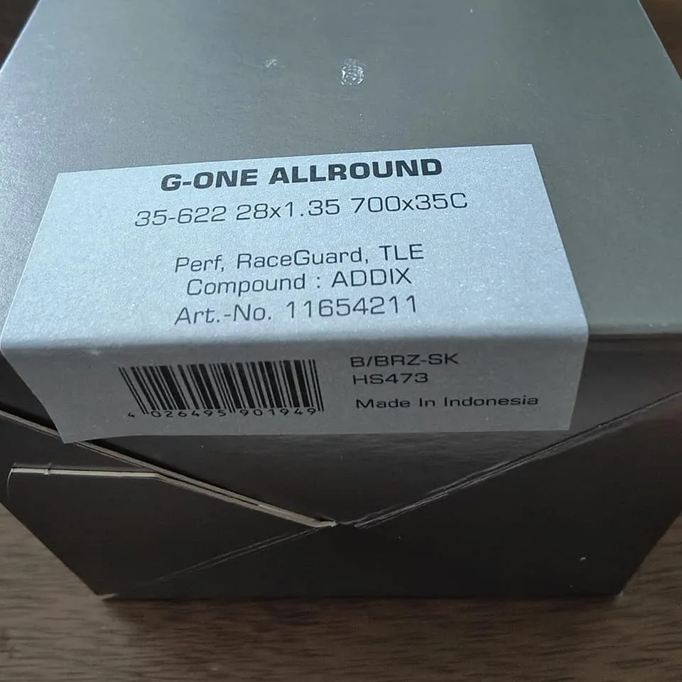 Schwalbe G-One All Rounder Gravel / Road Tan Walls Road Bike Tire 700 x 35C