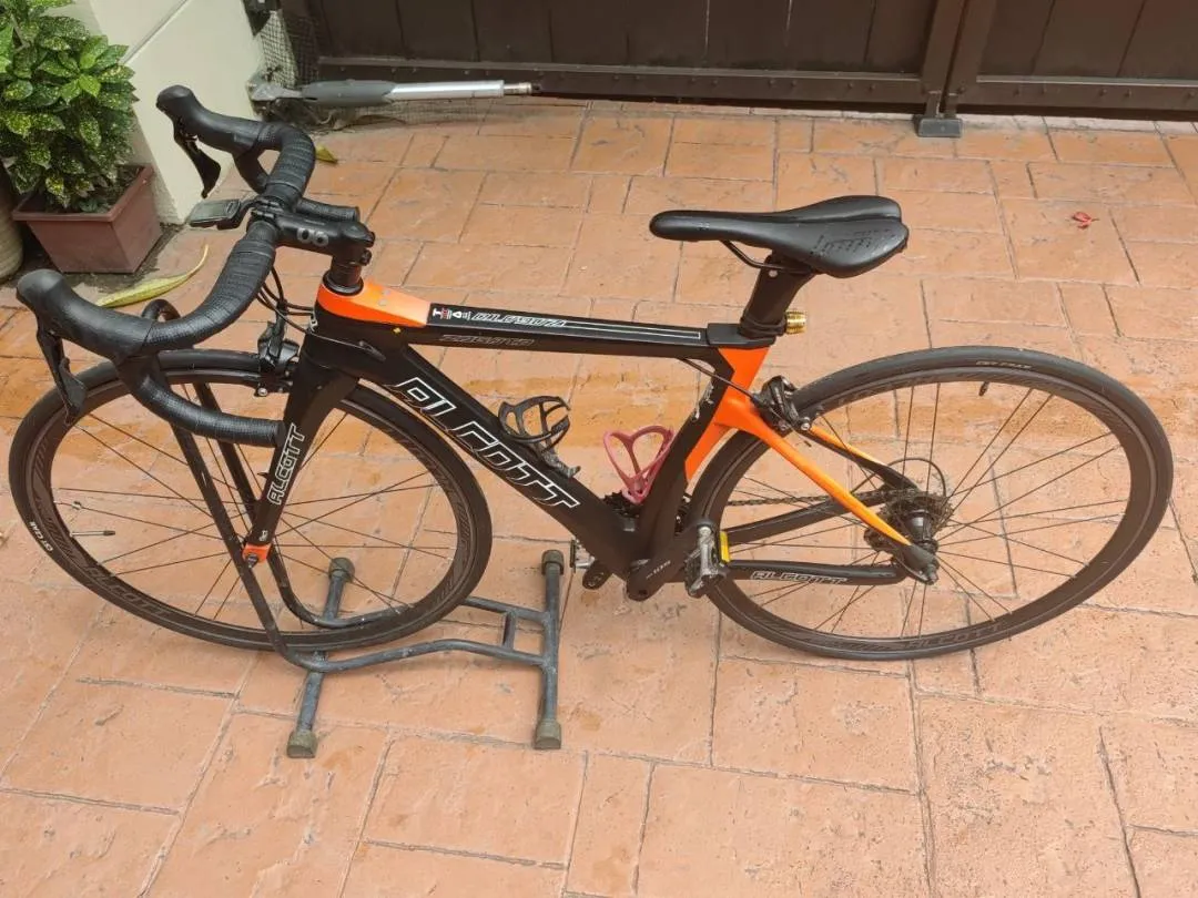 ALCOTT ZAGATO LITE FULL SHIMANO 105