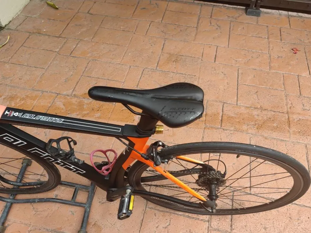 ALCOTT ZAGATO LITE FULL SHIMANO 105
