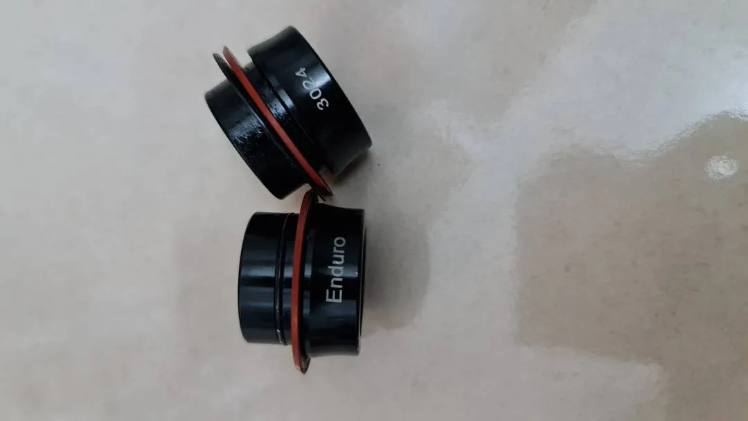 Enduro 3024 BB30 adapter to Shimano Hollowtech 24mm
