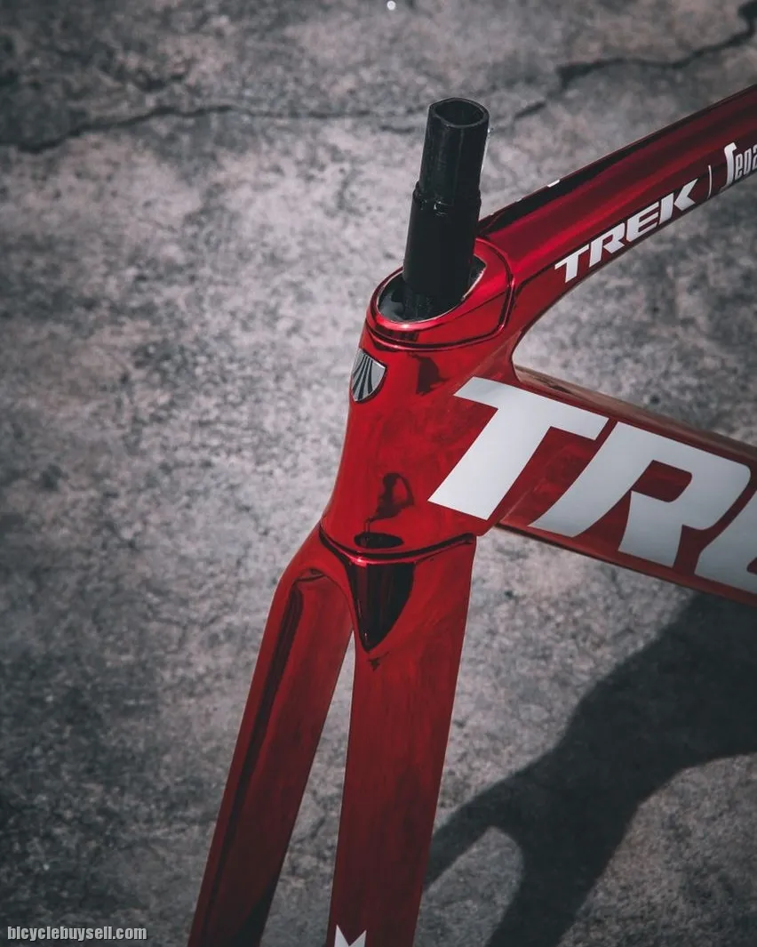 20% 2022 TREK MADONE SLR DISC PROJECT ONE FRAME SET !