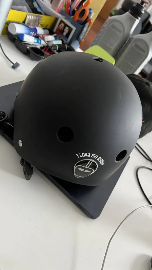 Nutcase Surplus Black Matte