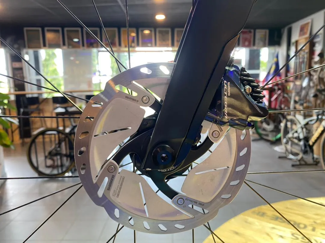 Giant Propel Advanced Pro Disc Road Bike