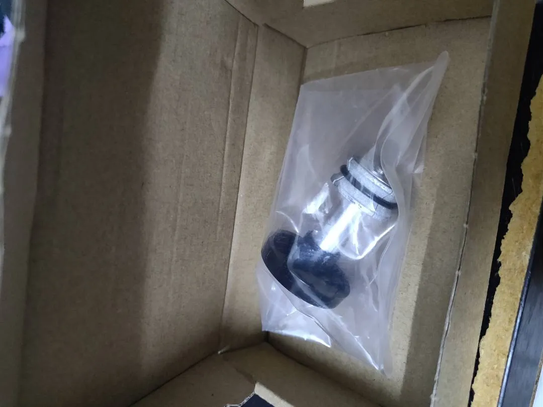 CANNONDALE CARBON FORK EXPANDER PLUG AND 5MM TOP CAP K35058