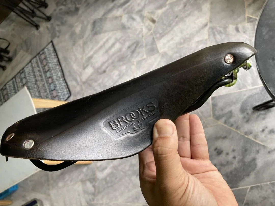 Brooks B17 Black