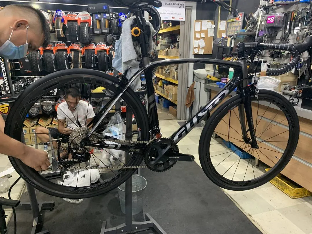 Gusto Durosport 2021 Roadbike (Shimano 105)