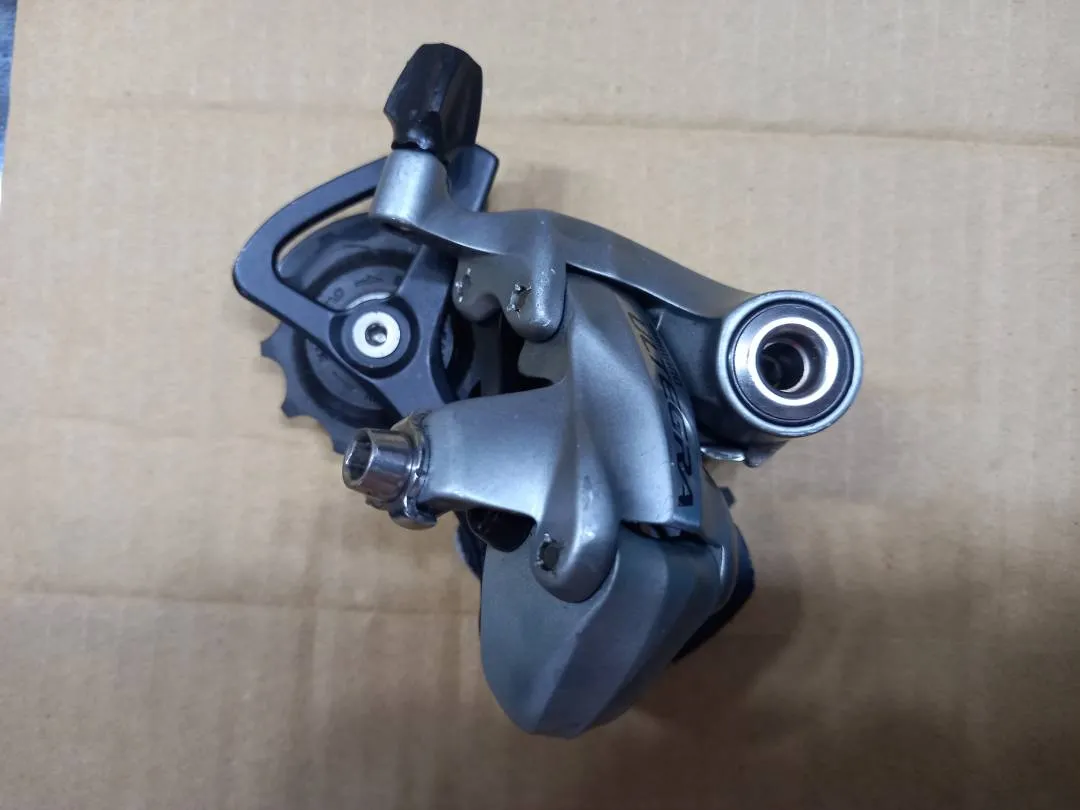 Shimano Ultegra 6700 rear derailleur - 10 speed