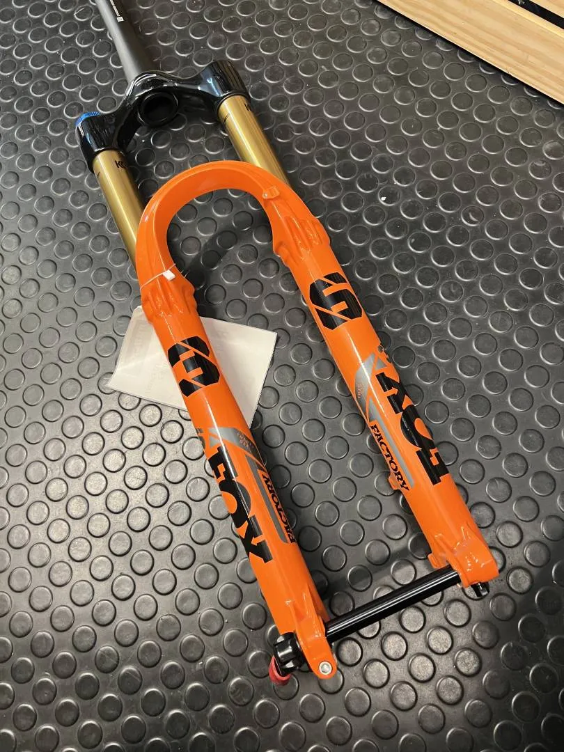 2022 FOX 36 Factory Suspension Fork BLACK/ORANGE - 29", 160 mm, 15QR x 110 mm, 44 mm Offset GRIP 2 K