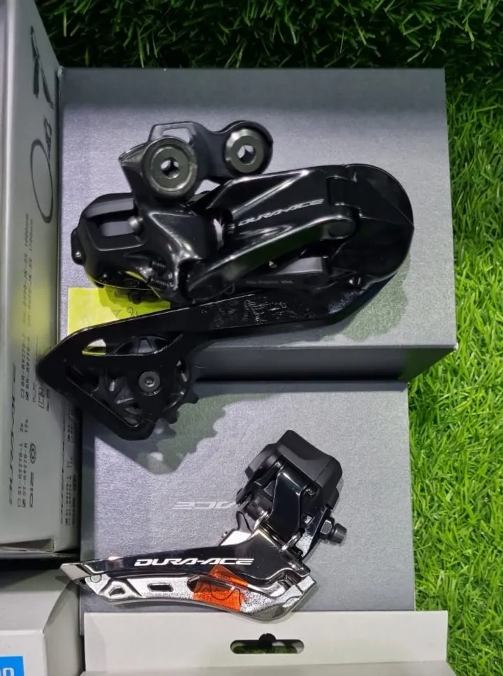 Shimano Dura Ace (R9250) 12 Speeds Di2 (RimBrake) Brand New !! ðŸ’¯% Original !!